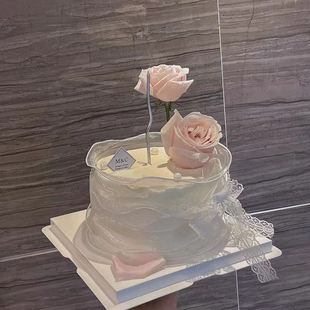 网红520情人节蛋糕装饰玫瑰鲜花插件镂空蕾丝蝴蝶结丝带网纱蛋糕
