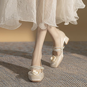 羊皮版~新中式鞋子法式温柔配裙子，鞋玫瑰花白色高跟鞋玛丽珍鞋女