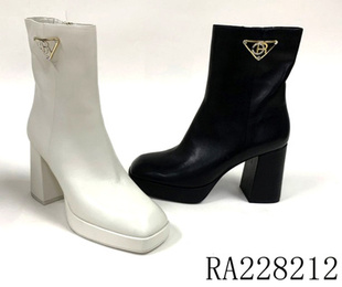 Roberta诺贝达女鞋2022冬款复古方头防水台短靴RA228212