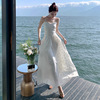 超仙白色露背连衣裙高级感女夏季吊带裙子设计感小众仙女长裙