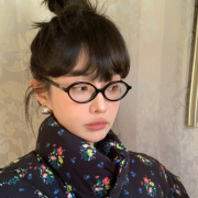 韩版书呆子椭圆小框眼镜女时髦中古风，小脸黑框近视镜架可配高度数(高度数)