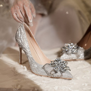 2023年新娘鞋婚鞋细跟尖头法式灰姑娘水晶鞋，银色单鞋女高跟鞋