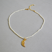 欧美法式复古简约月牙锆石吊坠，淡水米粒珍珠短款项链锁骨链女