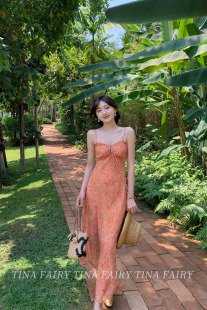 tina/“落日裙”显白橘色吊带裙