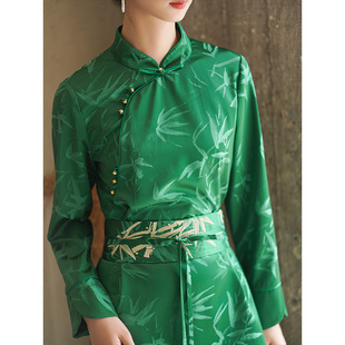 初蝉新中式国风连衣裙女秋冬气质绿色高级感真丝混纺改良旗袍