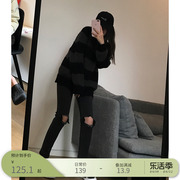 王少女的店破洞牛仔裤女2024春夏黑色高腰街紧身显瘦小脚裤子