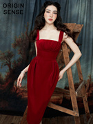 宽吊带抹胸有胸垫红色，丝绒包臀性感，气质女人味日常可穿打底小礼服