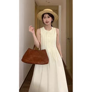 哟米yomi法式白色无袖连衣裙女小个子温柔风压，褶设计夏季背心长裙