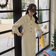 米白色长袖工装连衣裙2023春秋韩系气质设计感中长款衬衫裙