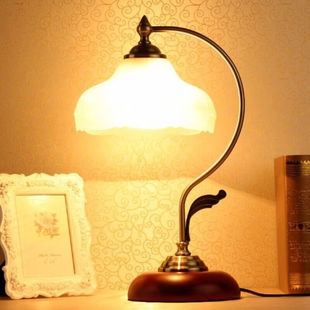 时尚台灯卧室床头灯可调暖光喂奶装饰台灯，温馨结婚庆台灯色+赠送