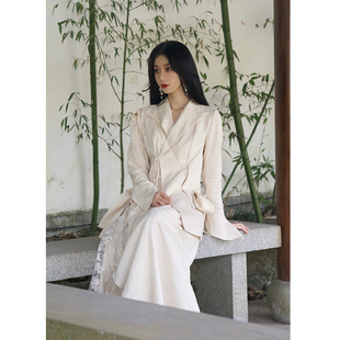 onmoon2022原创设计法式优雅米色西装外套，女春季系带上衣女
