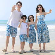 海边度假亲子装一家四口沙，滩装母女吊带长款连衣裙家庭装洋气夏季