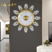 欧式黄铜钟表挂钟客厅，家用时尚水晶，壁灯静音高端现代挂表石英钟