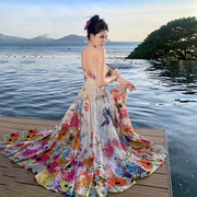 法式油画长裙海边沙滩，度假连衣裙碎花吊带，女超仙旅游拍照波西米亚