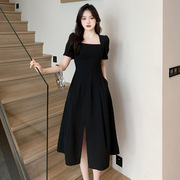 中式国风2024夏季方(夏季方)领简约开叉，设计感修身显瘦中长款连衣裙