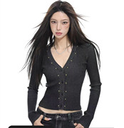 sunoneonev领铆钉针织开衫，女冬季美式设计感黑色修身显瘦内搭上衣