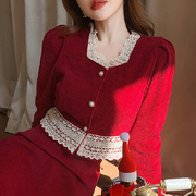 大码法式灯芯绒蕾丝拼接高级两件套连衣裙秋冬高级感气质红色长裙