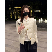 今年流行漂亮新中式国风，高级v感超好看白色短款棉衣棉服外套女秋