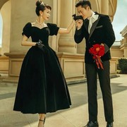 影楼情侣写真黑色主题拍照服装赫本风复古法式丝绒裙婚纱街拍礼服