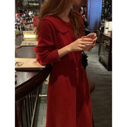 欧洲站红色针织连衣裙女秋冬2023配大衣毛衣裙(毛，衣裙)娃娃领打底裙子