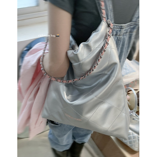 小香风银色垃圾袋包包女2023潮托特包大容量斜挎包菱格链条包