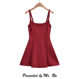 法式风情性感方领吊带，a字裙夏纯欲风红色，美背收腰蓬蓬打底裙