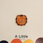 A Little小狮子胸针可爱卡通金属徽章创意别针学生勋章包包装饰品