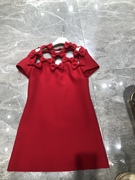 丝毛重工蝴蝶结镂空花朵中国红连衣裙
