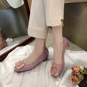 内增高藕粉色豆豆鞋女方头金属，扣坡跟软底女鞋，34小码中跟蛋卷单鞋