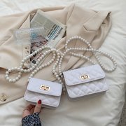 质感小包包2021潮小香风菱格包珍珠，链条单肩小方包斜跨包女包(包女包)