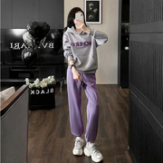 秋冬搭配一整套灰色连帽卫衣紫色卫裤小众时髦休闲时尚运动套装女