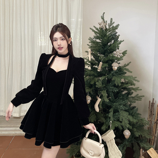 girlsat18法式黑色丝绒连衣裙，女秋冬高级气质，短裙生日礼服蓬蓬裙