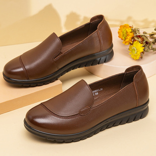 红蜻蜓女鞋秋季防滑软底皮鞋休闲简约单鞋舒适平跟真皮妈妈鞋
