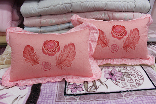 婚庆红色缎料结婚枕头套刺绣，绣花夹棉荷叶，边单人粉色紫色鸳鸯枕套