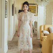 越南小众设计师刺绣蕾丝拼接大翻领荷叶边法式连衣裙淑女气质礼服