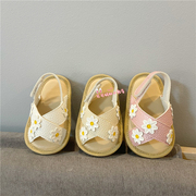 夏季男女宝宝01岁婴儿软胶底凉鞋防滑婴儿鞋简约防踢透气学步鞋