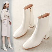 秋季马丁靴女2022瘦瘦靴高跟米白色短靴中筒靴韩版靴子