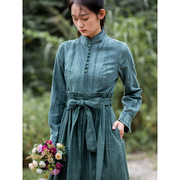 仙衣裾原创设计师墨绿色，连衣裙秋冬亚麻，复古收腰显瘦立领长袖长裙