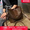 香港包包女2023质感斜跨包大容量手提单肩真皮女士水桶包
