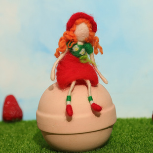 羊毛毡手工材料包diy戳戳乐，红色娃娃女孩人偶车载情侣创意玩偶