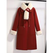 红色中长款带毛领毛呢外套，女2023秋冬季洋气百搭夹棉呢子大衣