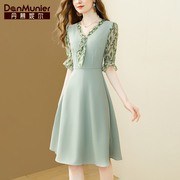 丹慕妮尔法式优雅薄荷，绿连衣裙女夏v领气质，收腰雪纺a字裙