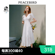 太平鸟 2023年夏季设计感白色连衣裙法式优雅收腰重工长裙女奥莱