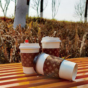 一次性时尚LV杯套咖啡奶茶热饮纸杯外带打包纸杯带盖隔热牛皮杯套