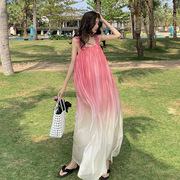 云南丽江旅游拍照沙滩裙，三亚度假吊带长裙粉色，渐变雪纺连衣裙超仙