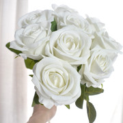 白玫瑰3d白色仿真花高端满天星假花婚庆手感保湿绒布女神节摆花
