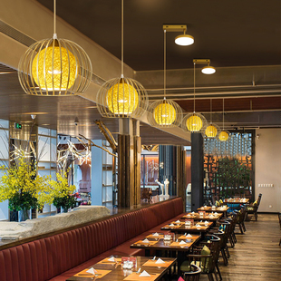 简约餐厅餐饮灯具个性创意店铺，商用网红铁艺，餐馆火锅店吊灯带射灯