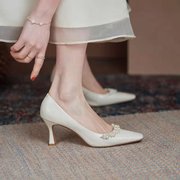 白色法式高跟鞋女细跟2023年春秋婚鞋气质小跟鞋珍珠方头单鞋