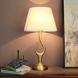 全铜台灯床头灯卧室美式轻奢高级感客厅，奢华复古主卧法式灯具