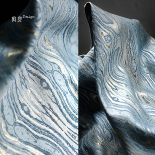 复古冰川蓝双面提花布料，创意曲线条纹肌理，秋冬上衣服装设计师面料